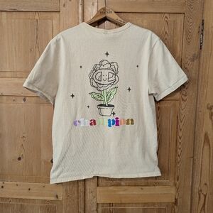 Champion Flower Pot Tshirt Size Medium